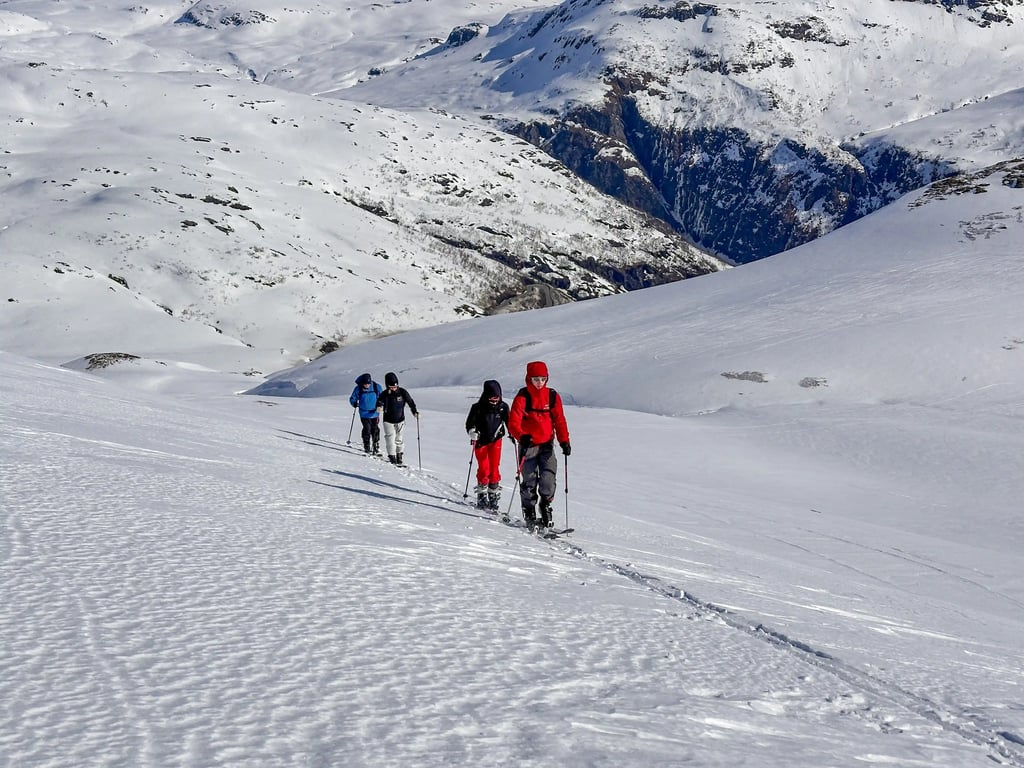 ADVANCE - 2025 BACKCOUNTRY SKI 16_