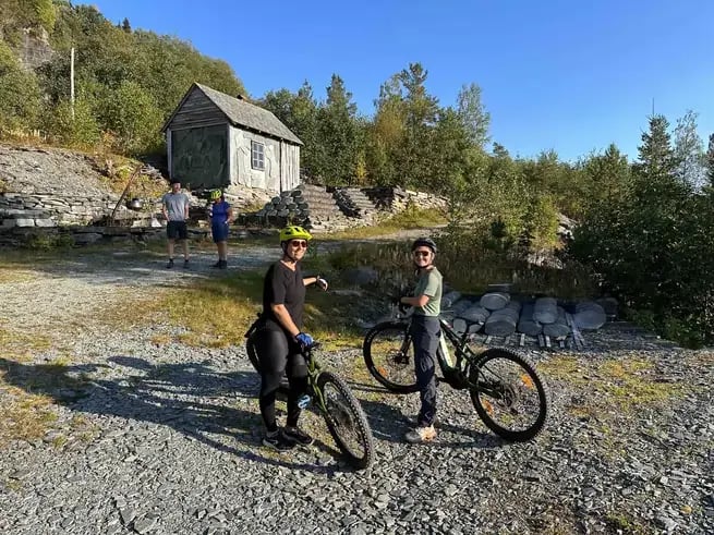 MOUNTAIN BIKE - The Grand Traverse
