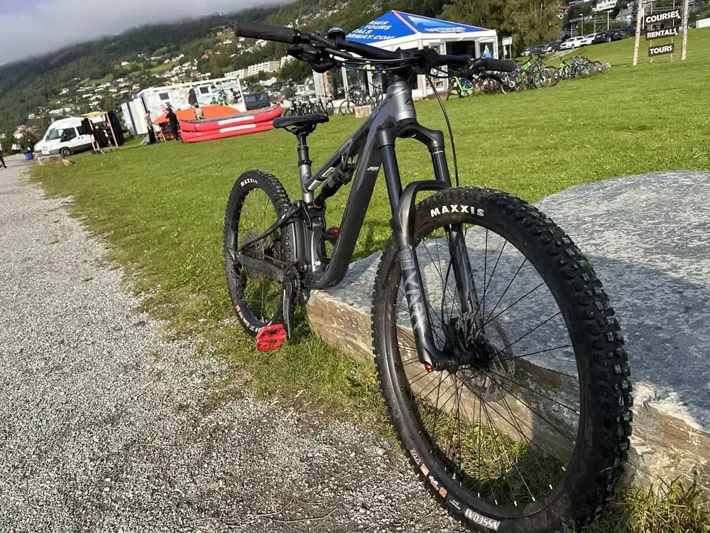 MOUNTAIN BIKE Fulldempet sykkelutleie - 3