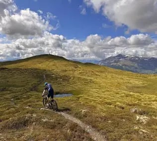 Mountain bike - the grand traverse