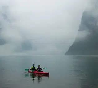 Sea kayak nærøyfjorden guidet tur