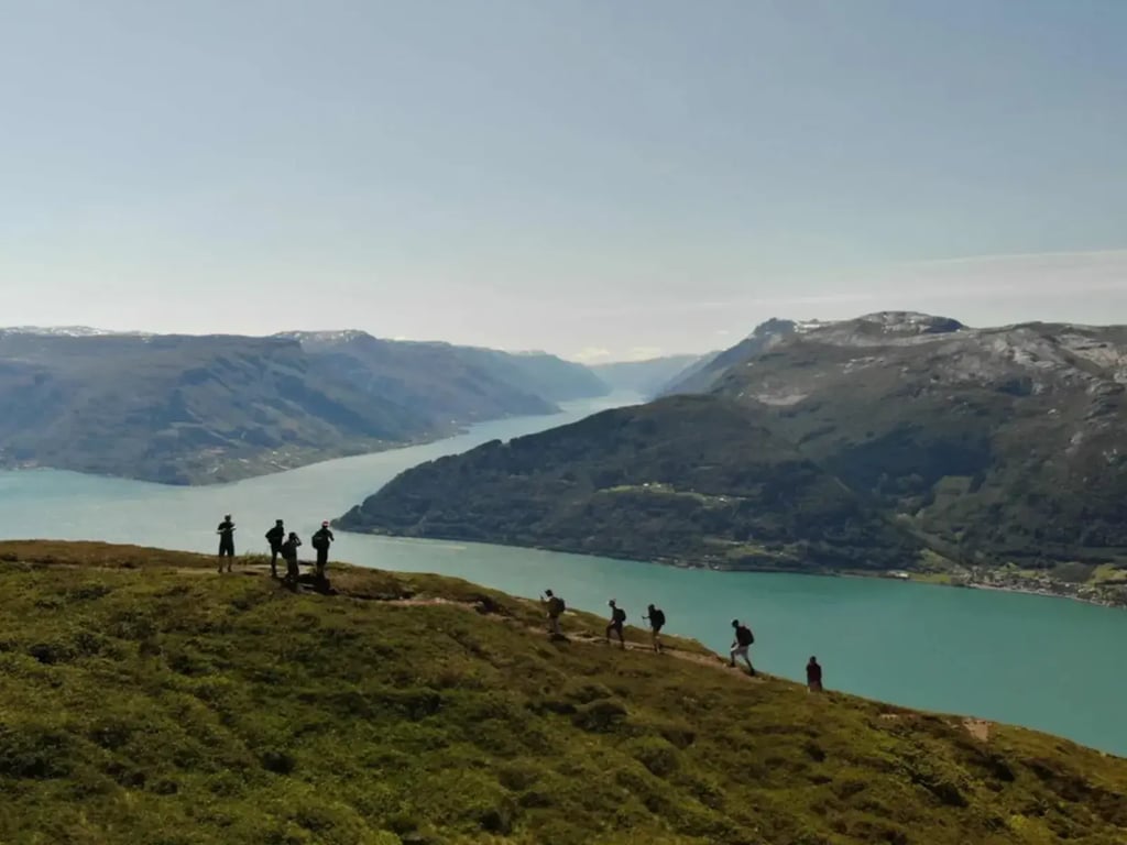 Fjordvandretur - Oksenfjellet