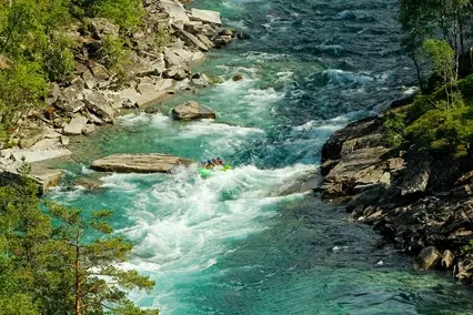 2023-WHITEWATER RAFTING-12