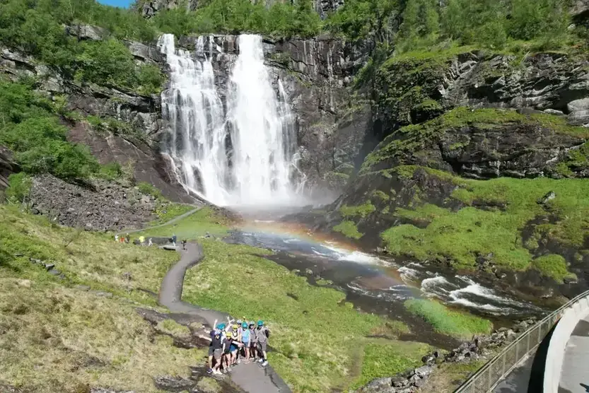 Oppdag Vestlandets Magi: Et 9-dagers Fjordeventyr