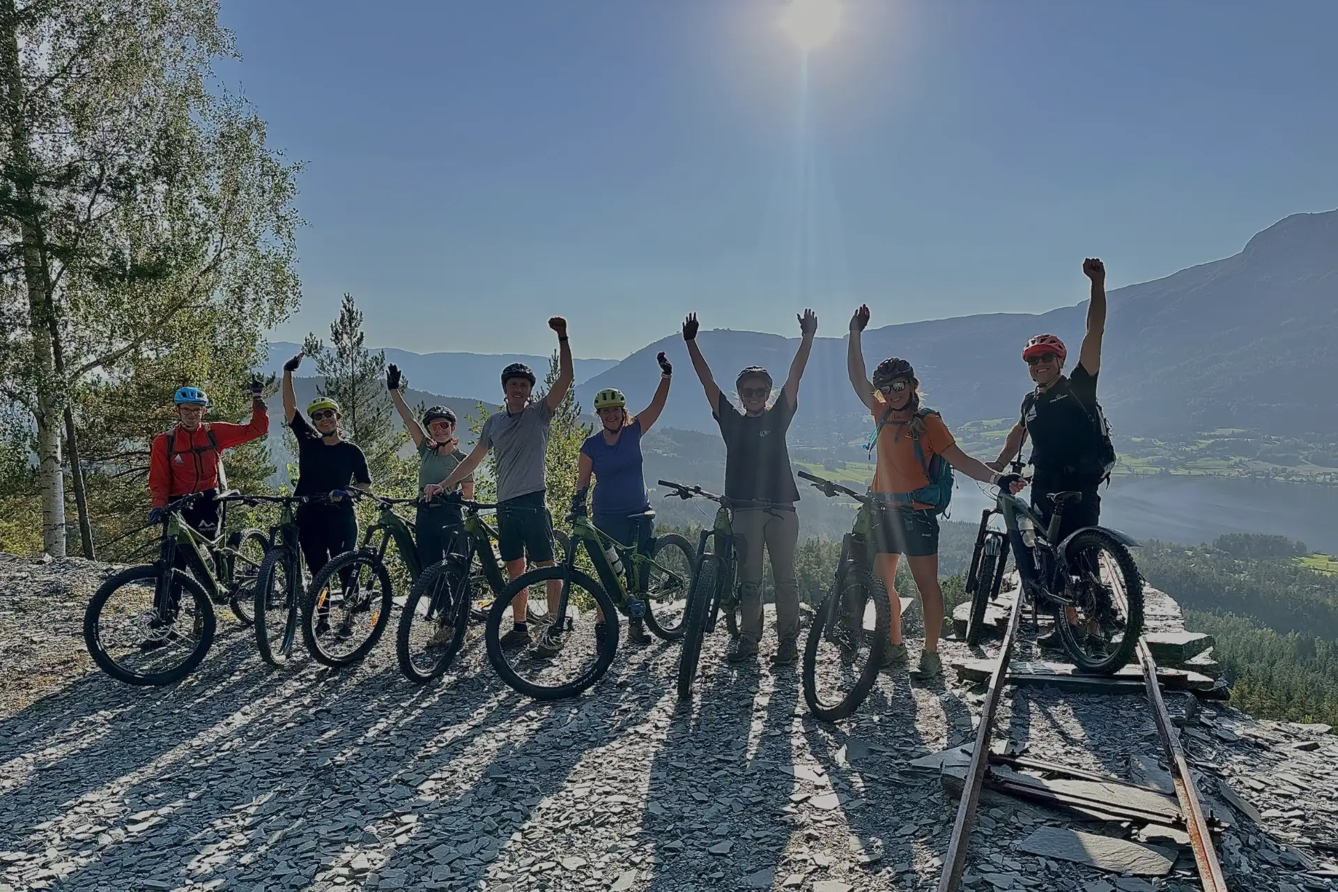 9-dagers guidet el-terrengsykkeltur